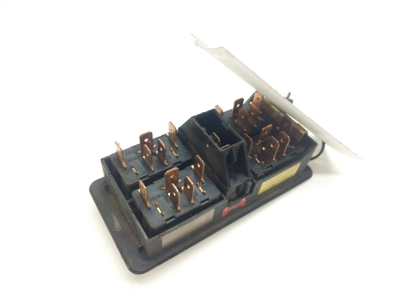 Recambio de mando elevalunas delantero izquierdo para audi 100 berlina (c4) 2.5 tdi referencia OEM IAM 4A0959515B  