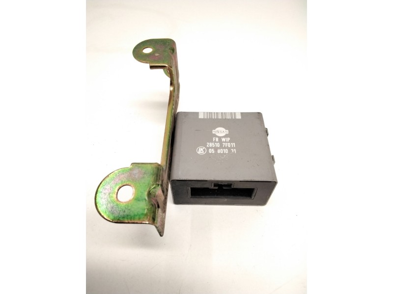 Recambio de unidad de control para nissan terrano ii (r20) 2.7 td 4wd referencia OEM IAM 285107F011 05801031 LK