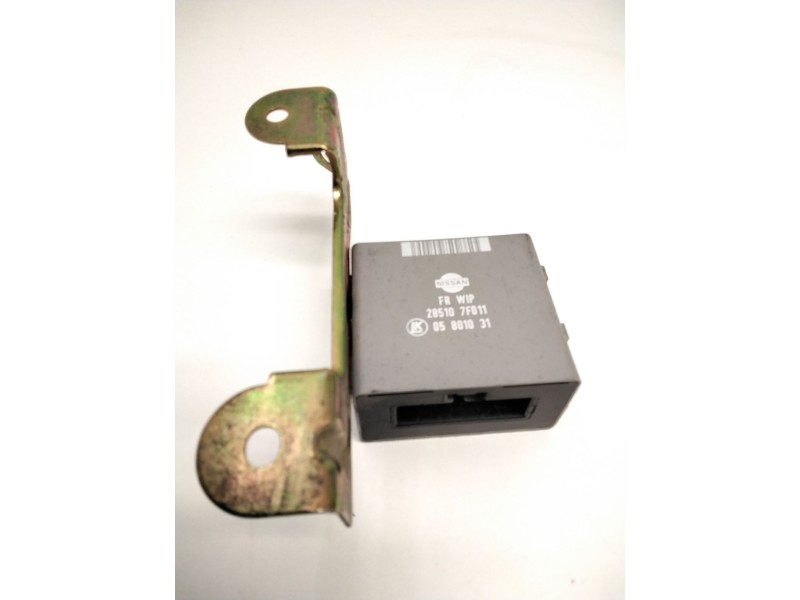 Recambio de unidad de control para nissan terrano ii (r20) 2.7 td 4wd referencia OEM IAM 285107F011 05801031 LK