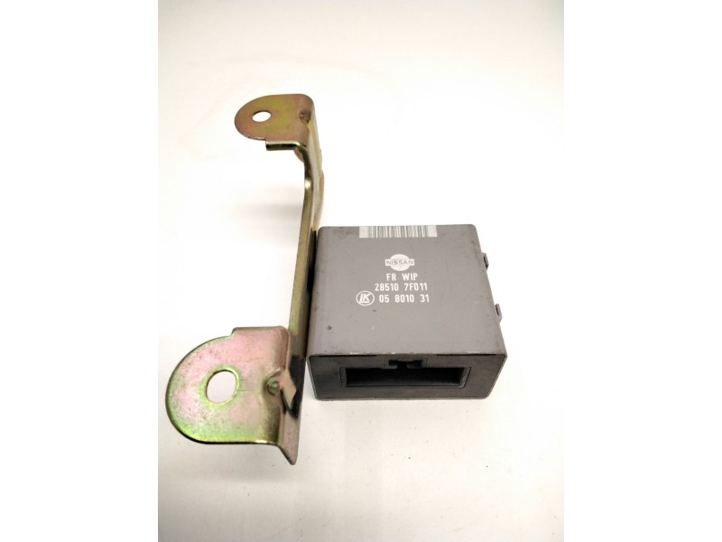 Recambio de unidad de control para nissan terrano ii (r20) 2.7 td 4wd referencia OEM IAM 285107F011 05801031 LK