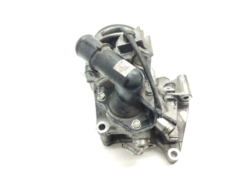 Recambio de bomba agua para mazda 3 (bm, bn) 2.2 d referencia OEM IAM SH0115100  