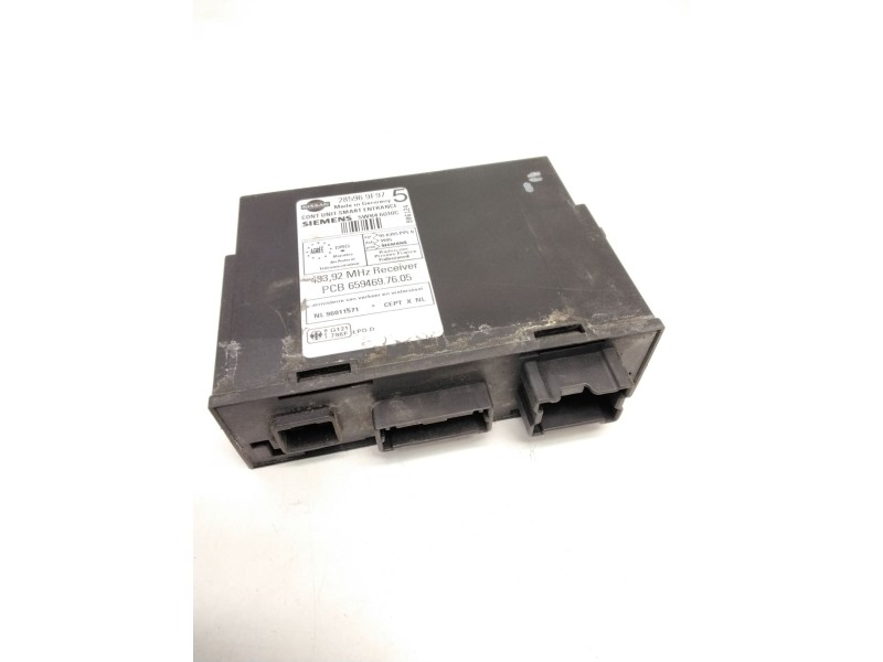 Recambio de modulo electronico para nissan terrano ii (r20) 2.7 td 4wd referencia OEM IAM 285969F97 5WK46010C SIEMENS