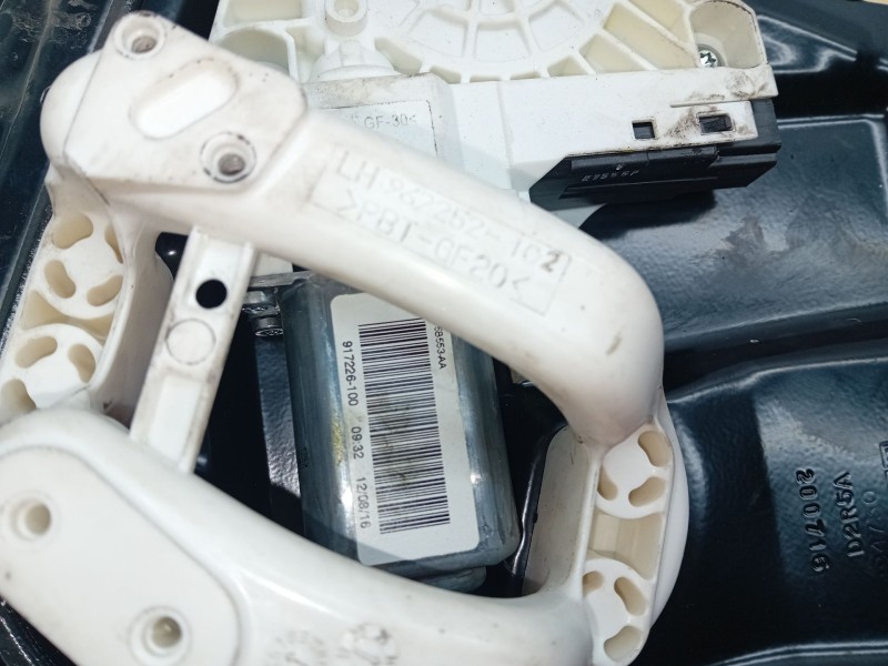 Recambio de elevalunas delantero izquierdo para land rover discovery 5 referencia OEM IAM FH2223201AB  