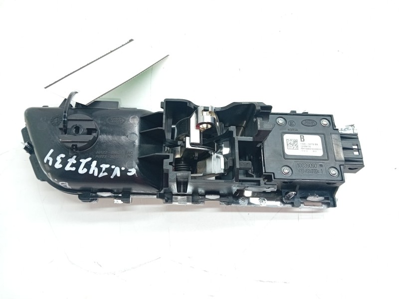 Recambio de maneta interior delantera izquierda para land rover discovery 5 referencia OEM IAM AH2222601  