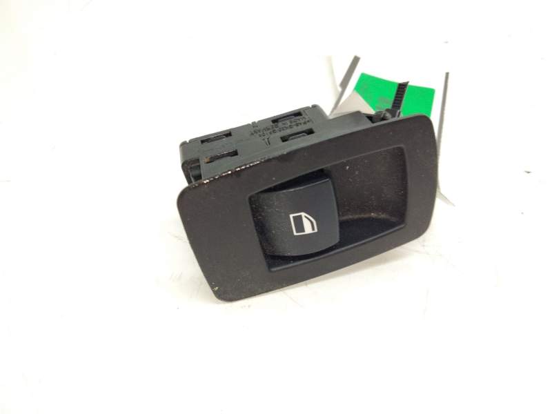Recambio de mando elevalunas trasero izquierdo para bmw serie 3 touring (e91) 318d referencia OEM IAM 6945874  