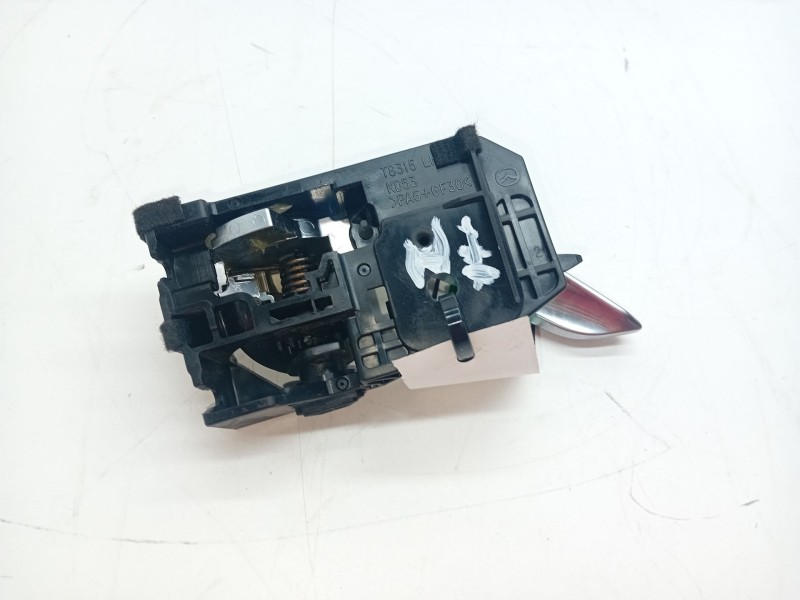 Recambio de maneta interior trasera izquierda para mazda 3 (bm, bn) 2.2 d referencia OEM IAM T8315LH  