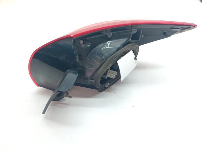 Recambio de piloto trasero izquierdo para mazda 3 (bm, bn) 2.2 d referencia OEM IAM 22041974  