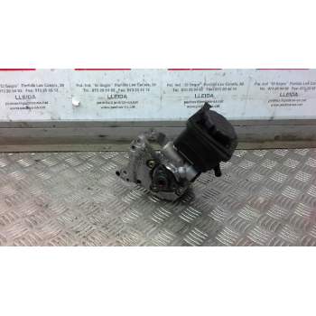 BOMBA SERVODIRECCION 6756575 