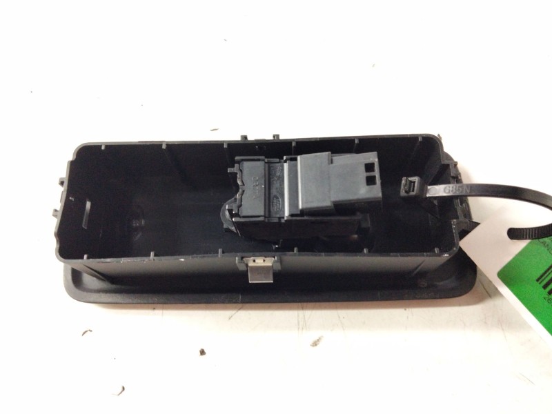 Recambio de mando elevalunas trasero izquierdo para land rover discovery 5 referencia OEM IAM   