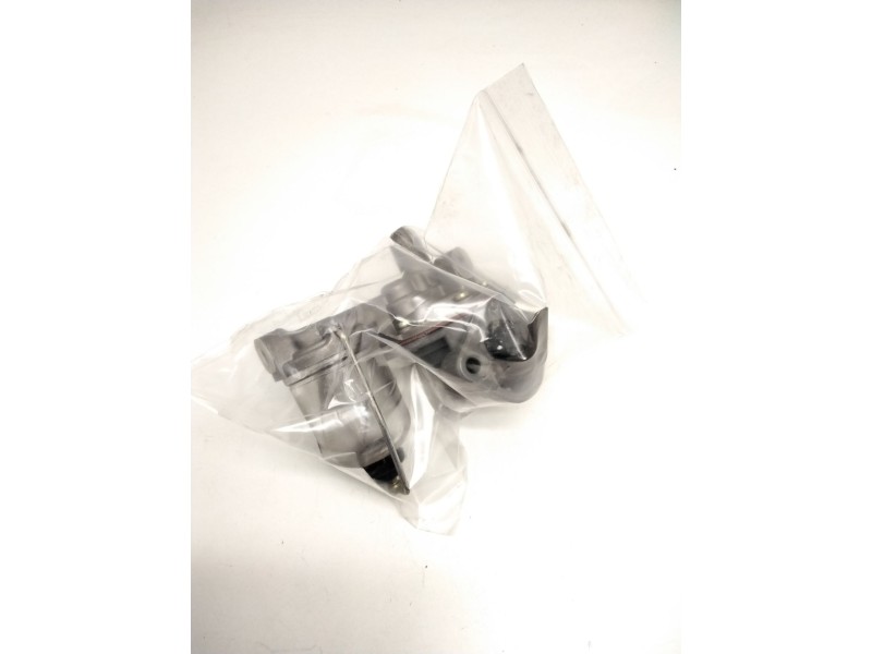 Recambio de bomba combustible para ebro l80 referencia OEM IAM AK09189212  