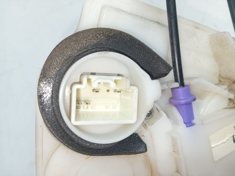 Recambio de cerradura puerta trasera izquierda para mazda 3 (bm, bn) 2.2 d referencia OEM IAM   