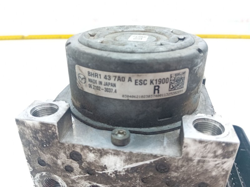 Recambio de abs para mazda 3 (bm, bn) 2.2 d referencia OEM IAM BHR1437A0A  