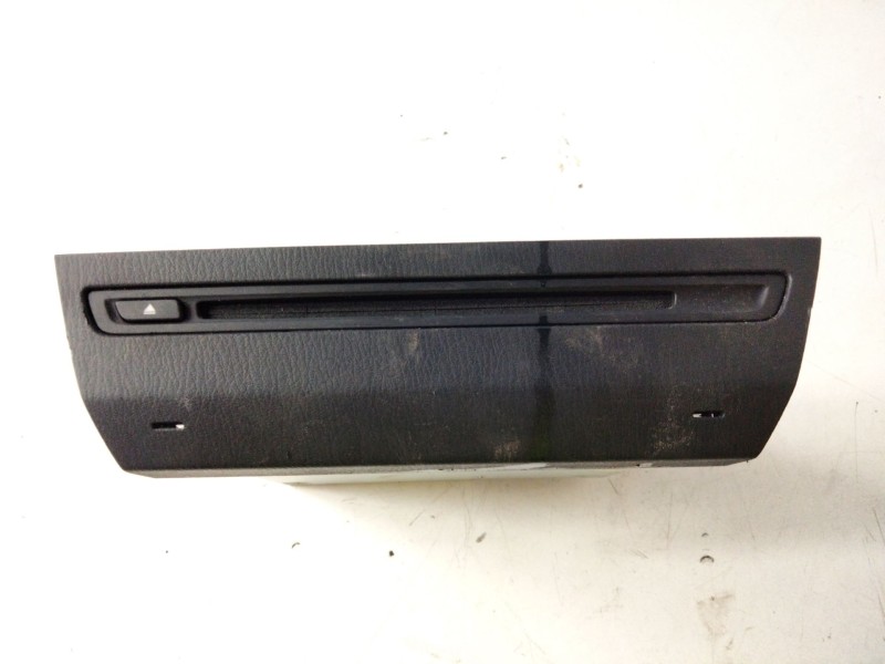 Recambio de sistema audio / radio cd para mazda 3 (bm, bn) 2.2 d referencia OEM IAM   