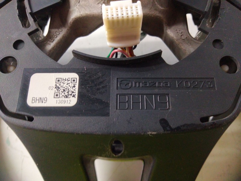 Recambio de volante para mazda 3 (bm, bn) 2.2 d referencia OEM IAM BHN9  
