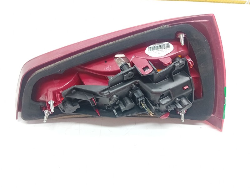 Recambio de piloto trasero derecho porton para audi a1 (8xk) 1.0 tfsi referencia OEM IAM 8X0945094D  