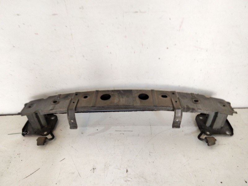 Recambio de refuerzo paragolpes trasero para mazda 3 (bm, bn) 2.2 d referencia OEM IAM   