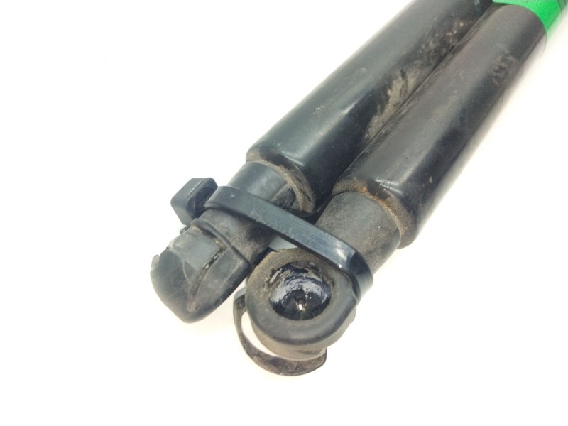 Recambio de amortiguadores capo para land rover discovery 5 referencia OEM IAM   