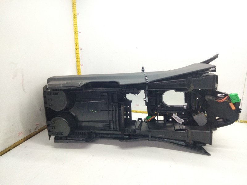 Recambio de consola central para land rover discovery 5 referencia OEM IAM   