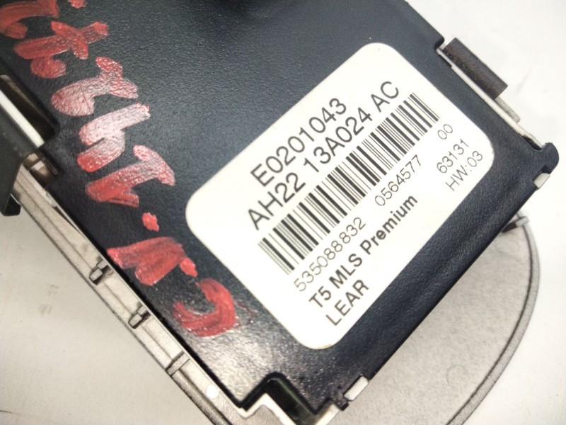 Recambio de mando luces para land rover discovery 5 referencia OEM IAM AH2213A024AC  