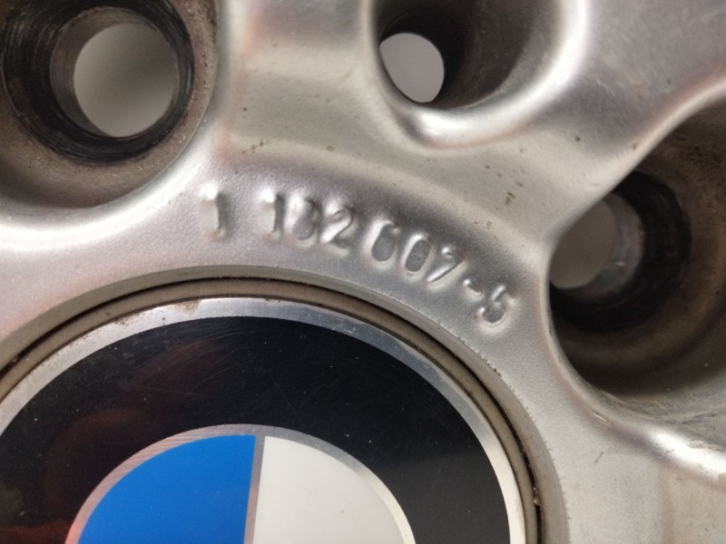 Recambio de llanta aluminio para bmw 3 compact (e36) 316 i referencia OEM IAM 11826075  