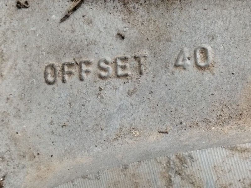 Recambio de llanta aluminio para nissan pick up (d22) 2.5 di referencia OEM IAM   