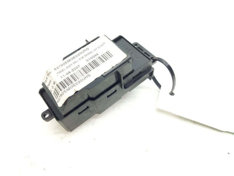 Recambio de mando elevalunas trasero izquierdo para honda civic berlina (fn) 1.8 type s referencia OEM IAM 83790SMGE20UHS  