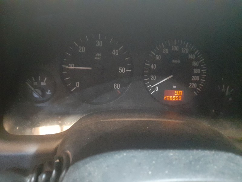 opel astra g sedán (t98) del año 2002