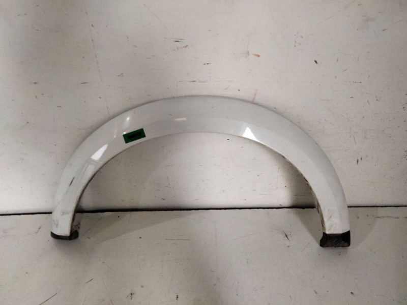 Recambio de aletin delantero izquierdo para land rover discovery 5 referencia OEM IAM   