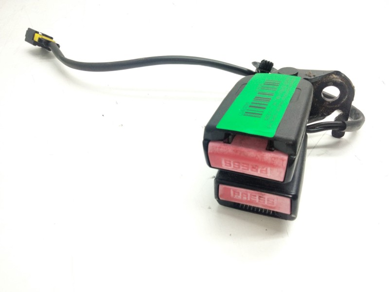 Recambio de enganche cinturon trasero derecho para peugeot 207/207+ (wa_, wc_) 1.4 referencia OEM IAM   