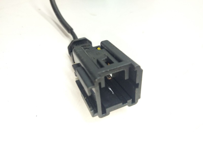 Recambio de enganche cinturon trasero izquierdo para peugeot 207/207+ (wa_, wc_) 1.4 referencia OEM IAM   