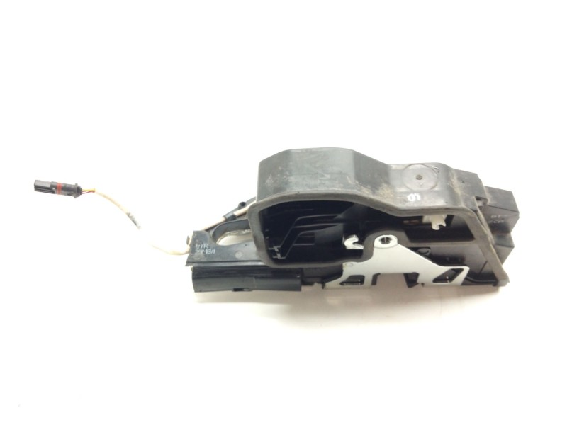 Recambio de cerradura puerta delantera derecha para bmw 7 (f01, f02, f03, f04) 730 d referencia OEM IAM 7185692  