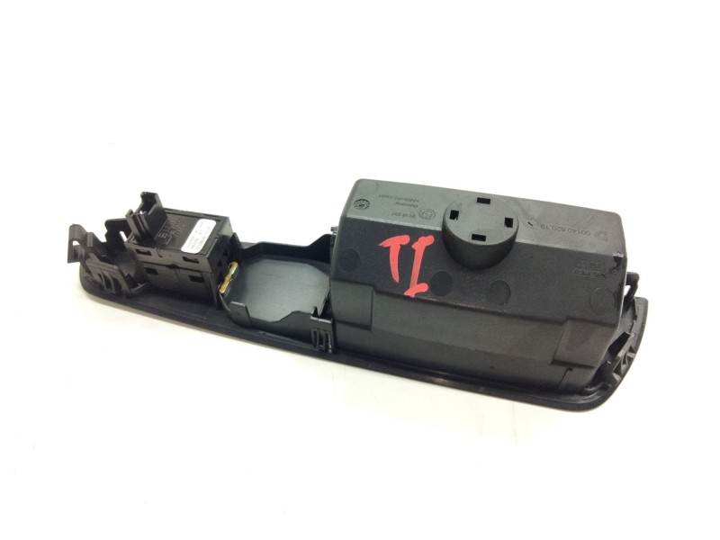 Recambio de mando elevalunas trasero izquierdo para bmw 7 (f01, f02, f03, f04) 730 d referencia OEM IAM 916352701 81831001 