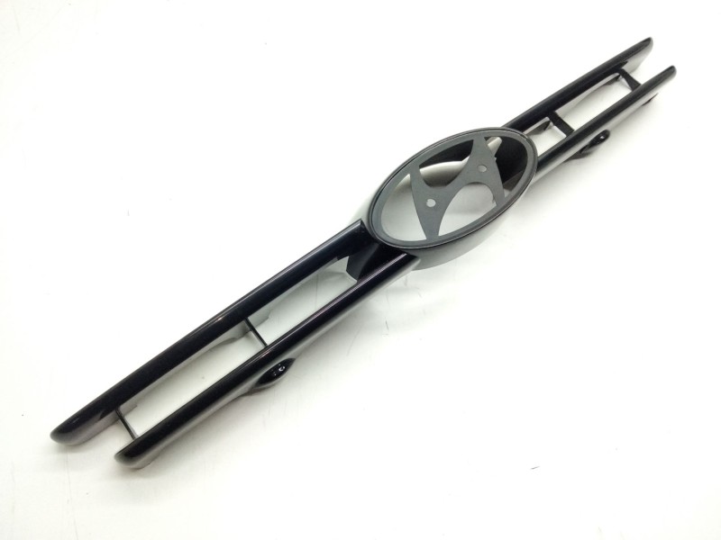 Recambio de rejilla delantera para hyundai atos (mx) 1.1 referencia OEM IAM 8636102001  