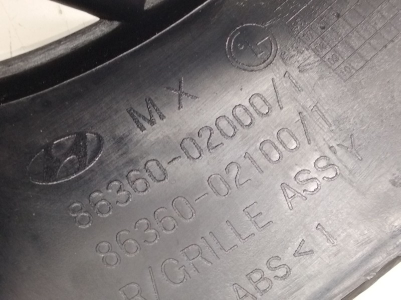 Recambio de rejilla delantera para hyundai atos (mx) 1.1 referencia OEM IAM 8636102001  