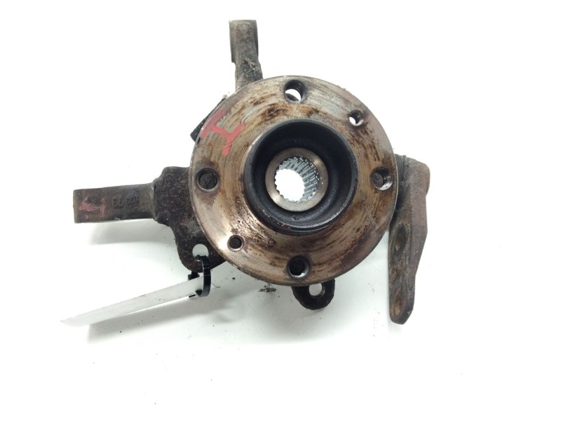 Recambio de mangueta delantera izquierda para renault kangoo 1.5 dci diesel referencia OEM IAM   