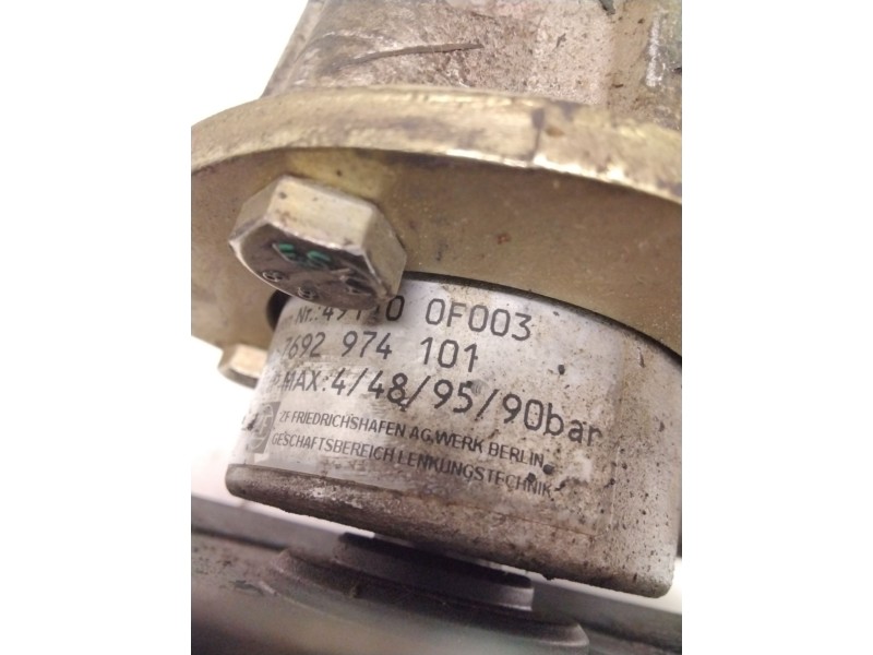 Recambio de bomba servodireccion para nissan terrano ii (r20) 2.7 td 4wd referencia OEM IAM 7692974101  491100F003