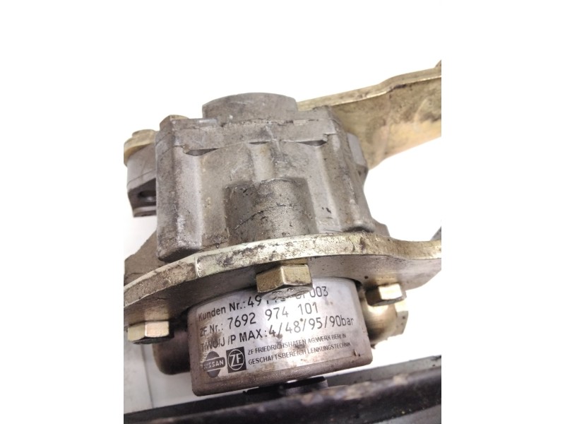 Recambio de bomba servodireccion para nissan 300 zx (z31) 3.0 referencia OEM IAM 7692974101 TD27 491100F003