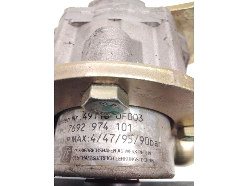 Recambio de bomba servodireccion para nissan 300 zx (z31) 3.0 referencia OEM IAM 7692974101 TD27 491100F003