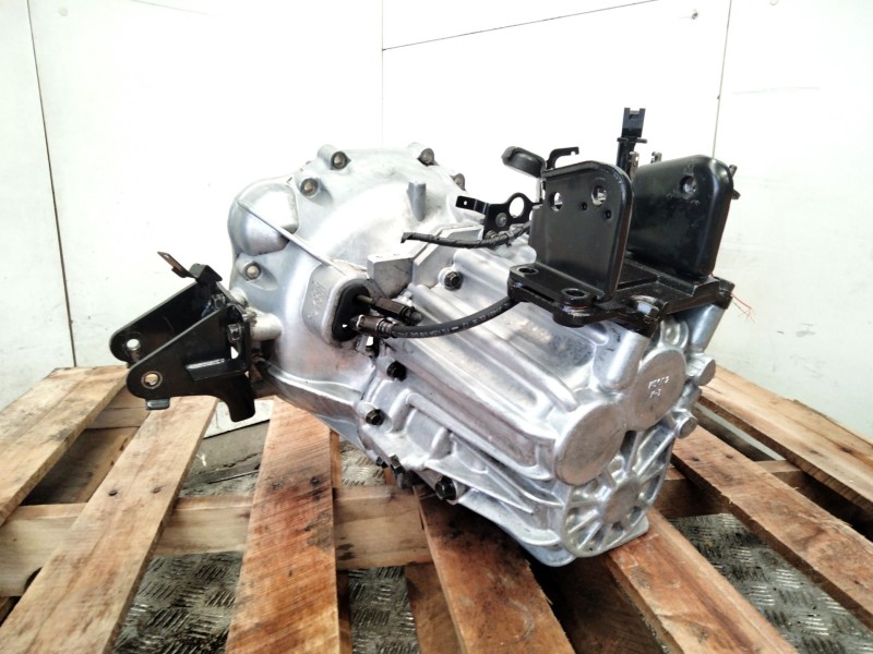 Recambio de caja cambios para hyundai tucson (jm) 2.0 crdi comfort referencia OEM IAM M5GF2  