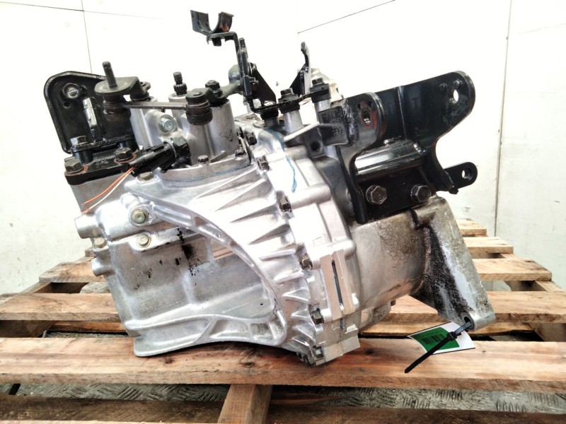 Recambio de caja cambios para hyundai tucson (jm) 2.0 crdi comfort referencia OEM IAM M5GF2  