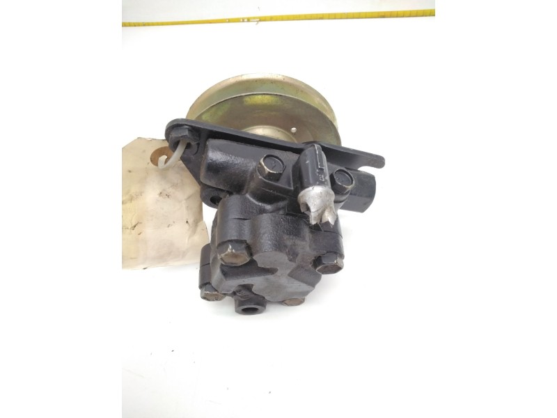 Recambio de bomba servodireccion para nissan patrol (k/w260) referencia OEM IAM 27233001  20J00