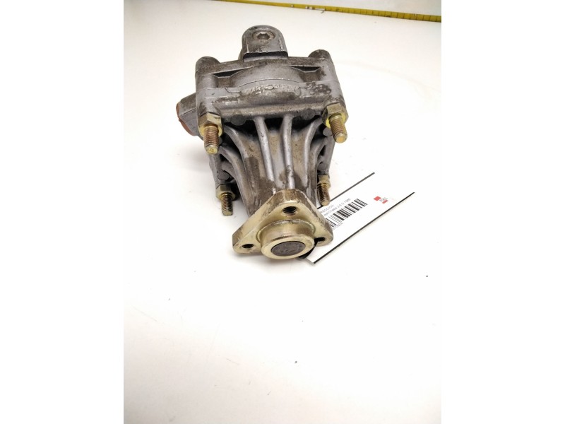 Recambio de bomba servodireccion para nissan trade caja/chasis 2.8 d referencia OEM IAM 7681955174 5285401 ZF