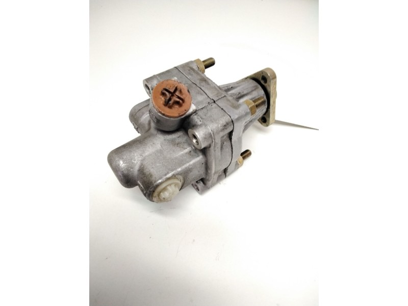 Recambio de bomba servodireccion para nissan trade caja/chasis 2.8 d referencia OEM IAM 7681955174 6899207 ZF