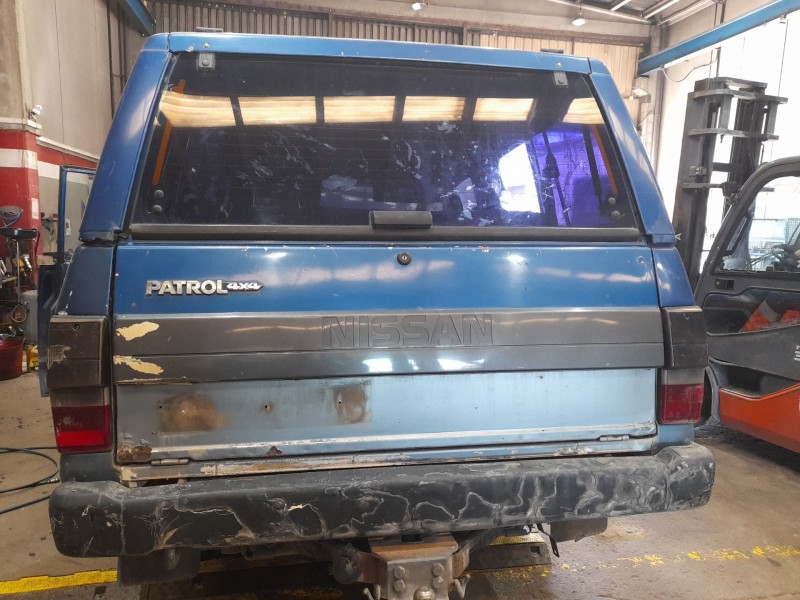 nissan patrol iii/2 station wagon (w260) del año 1990
