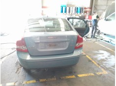 volvo s40 berlina del año 2005 2