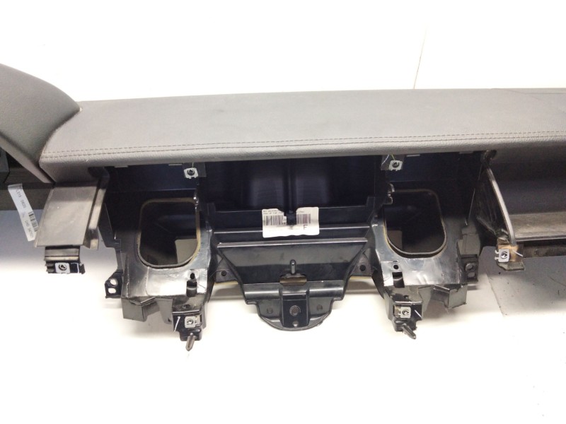 Recambio de salpicadero para land rover discovery 5 referencia OEM IAM MY10L319LHD  