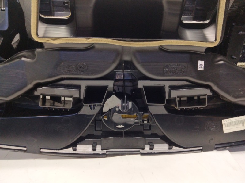 Recambio de salpicadero para land rover discovery 5 referencia OEM IAM MY10L319LHD  