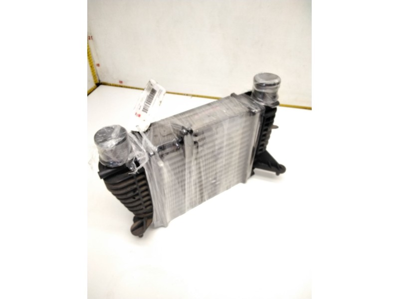 Recambio de intercooler para renault clio iii confort dynamique referencia OEM IAM 8200471888  