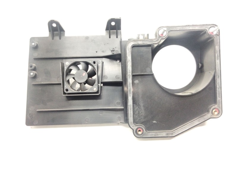 Recambio de electroventilador caja fusibles para land rover discovery 5 referencia OEM IAM AH2212C525AC  