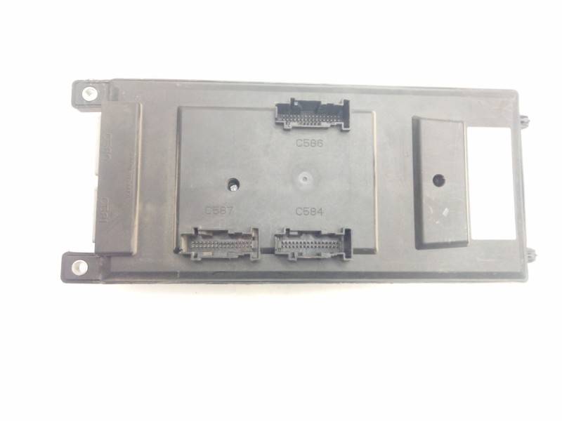 Recambio de caja fusibles para land rover discovery 5 referencia OEM IAM GH2214F041AA  
